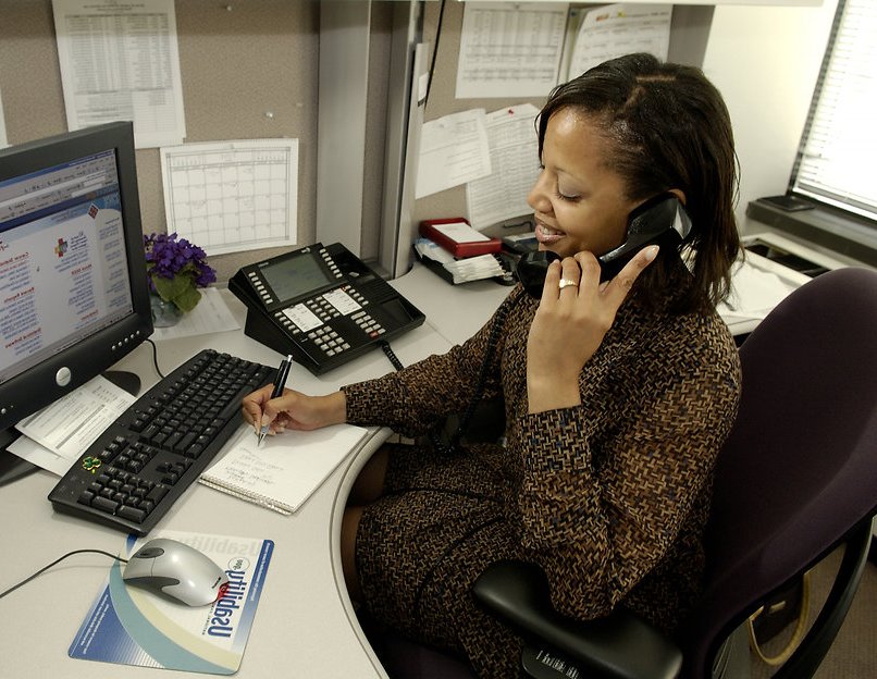 How to find the best telephone system for your business